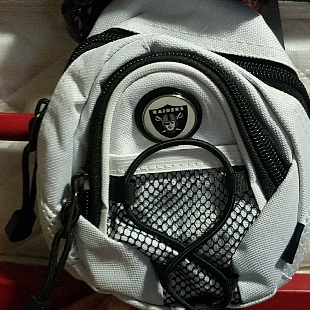 Raiders mini pack